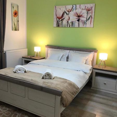 Maya Green Residence **** Сібіу Екстер'єр фото